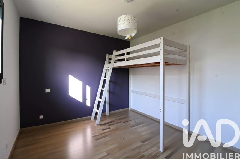 Maison - 94 m² - 5 pièces