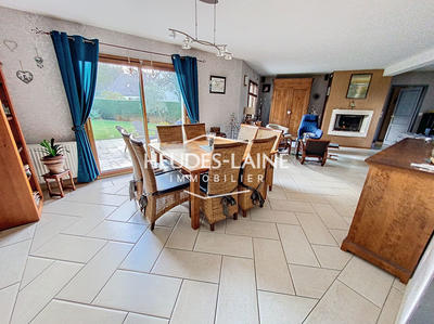 Maison - 189 m² - 7 pièces