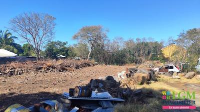 Terrain constructible - 596 m²