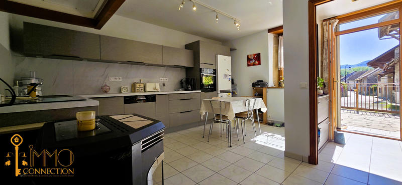 Maison de village - 100 m² - 4 pièces