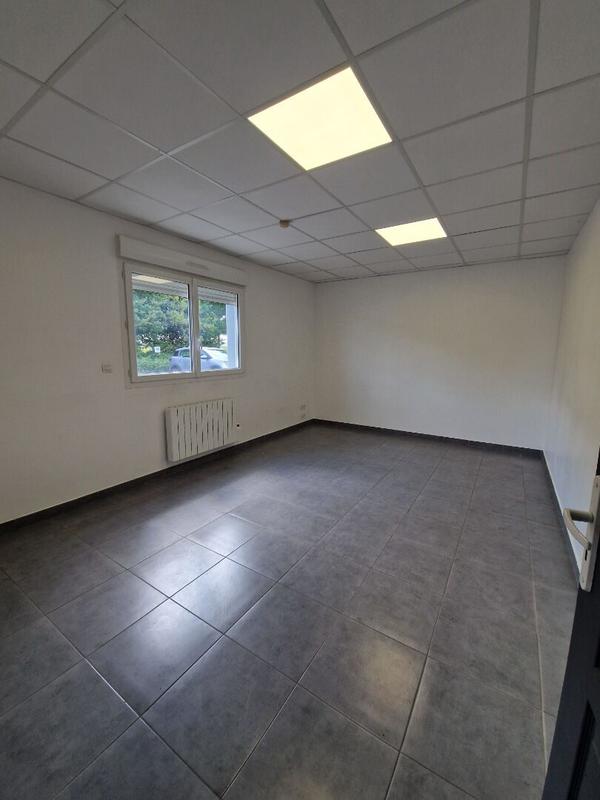 Local d'activités - 260 m²