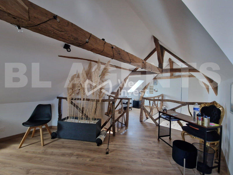 Local commercial - 190 m² - 8 pièces