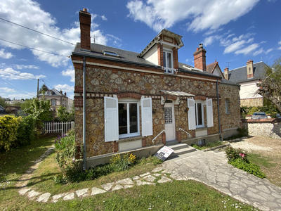 Maison - 152 m² - 7 pièces