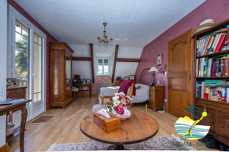 Maison - 170 m² - 6 pièces