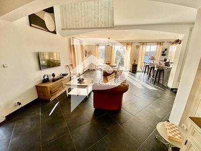 Maison - 150 m² - 5 pièces