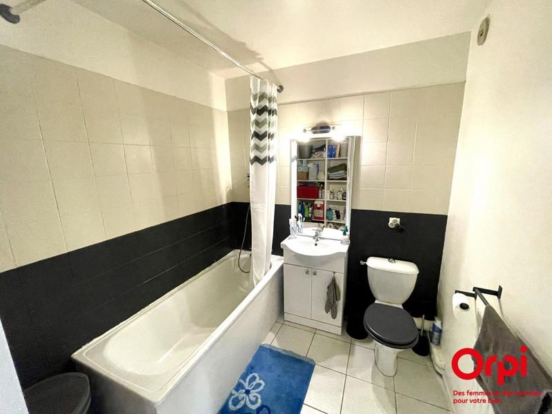 Studio - 37 m² - 1 pièce