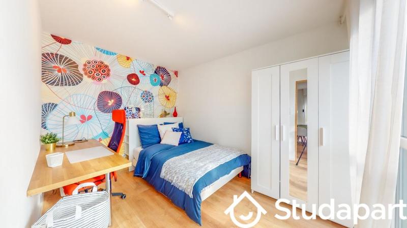 Chambre - 12 m² - 1 pièce