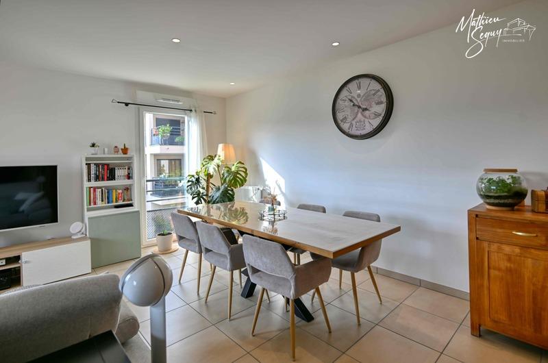 Appartement - 70 m² - 3 pièces