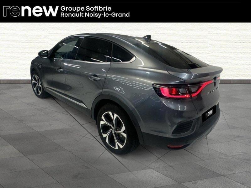 Renault Arkana E-Tech 145 - 23 Techno