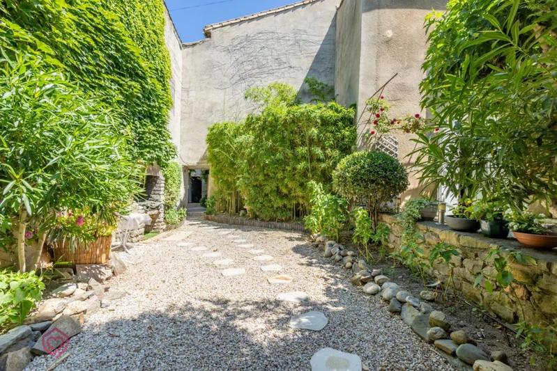 Maison de maîtres - 276 m² - 9 pièces