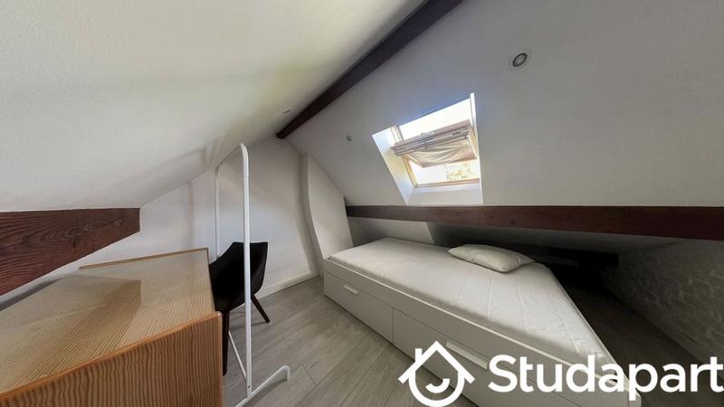 Chambre - 114 m² - 1 pièce