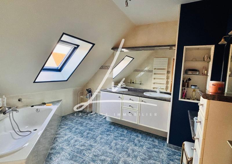 Maison - 130 m² - 7 pièces