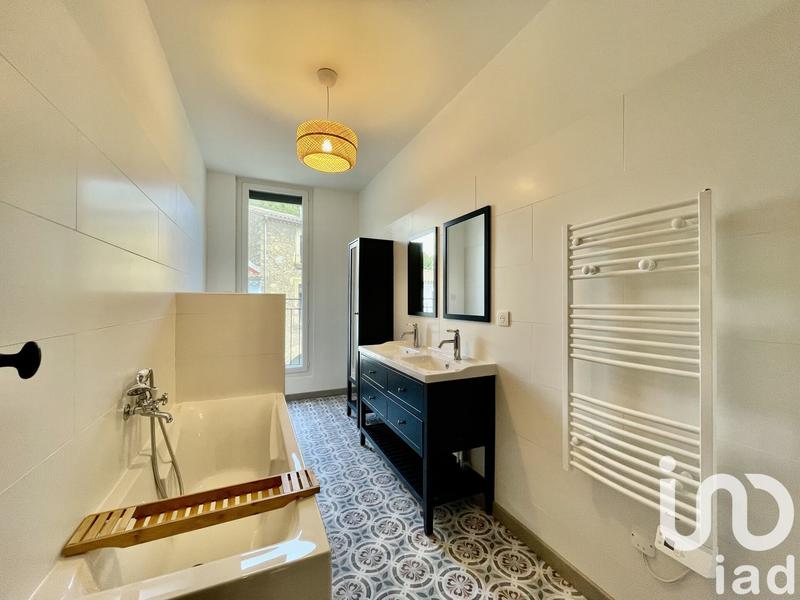 Maison - 286 m² - 7 pièces