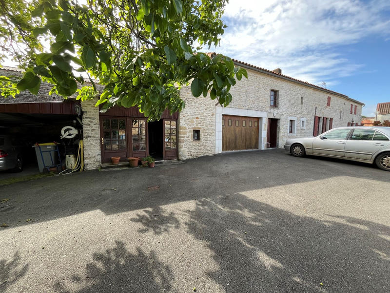 Maison - 139 m² - 7 pièces