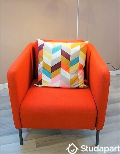 Chambre - 75 m² - 1 pièce