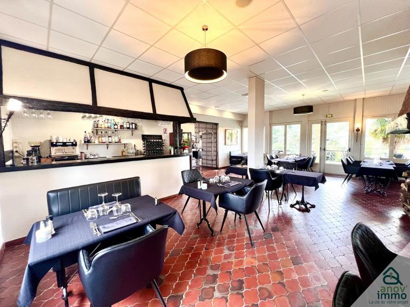 Local commercial - 545 m²