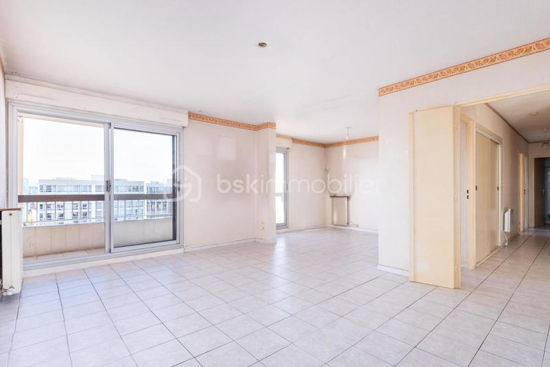 Appartement - 83 m² - 4 pièces