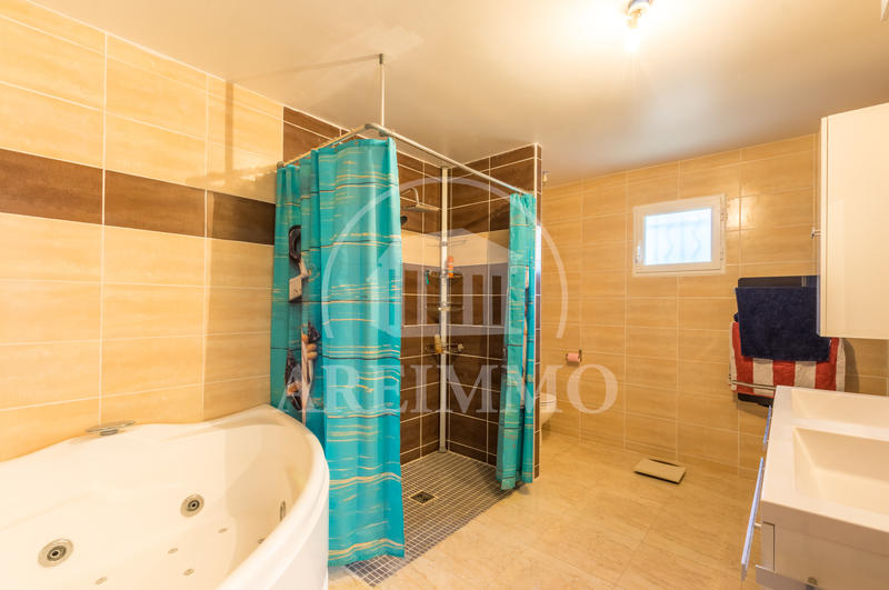 Maison - 160 m² - 4 pièces