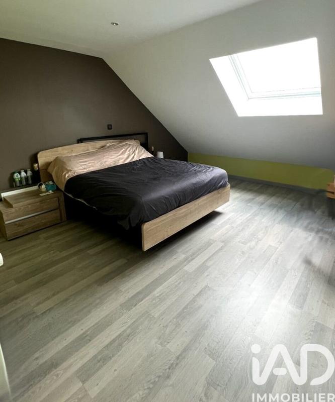 Maison - 137 m² - 8 pièces