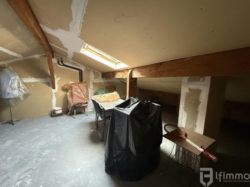 Pavillon - 200 m² - 8 pièces