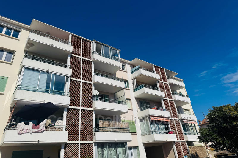 Parking / Garage - 13 m²