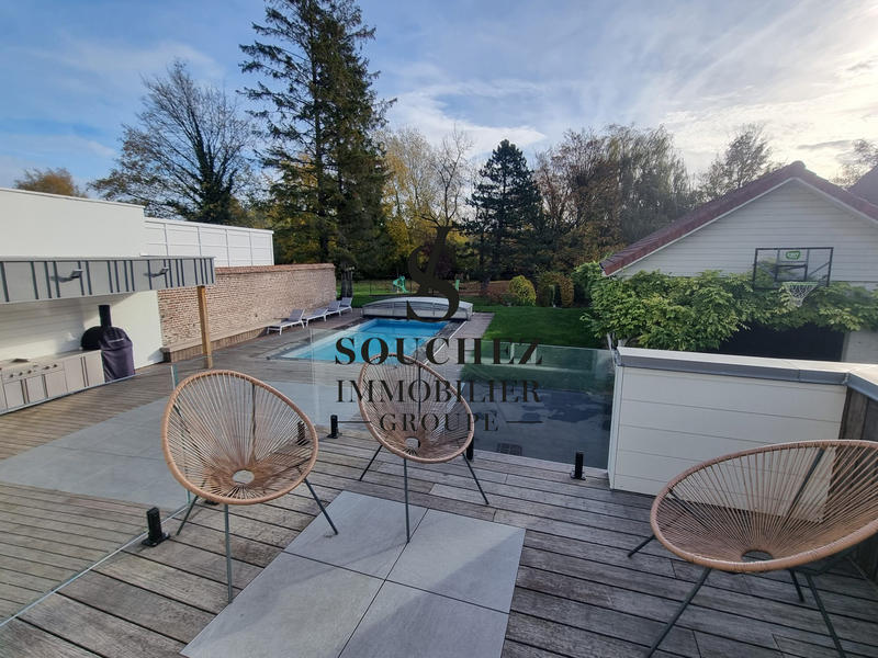 Maison - 170 m² - 8 pièces