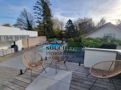 Maison - 170 m² - 8 pièces