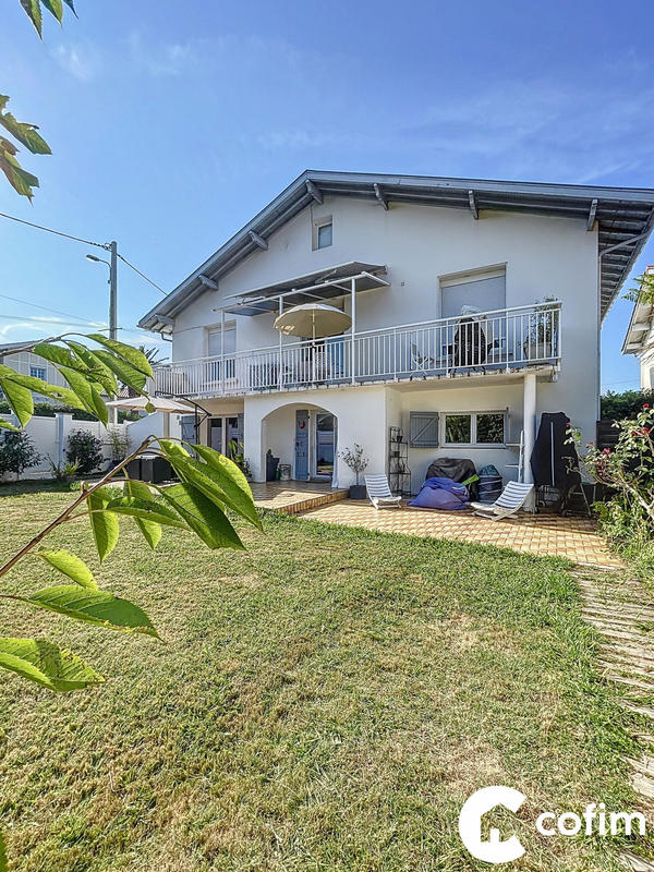 Appartement - 79 m² - 3 pièces