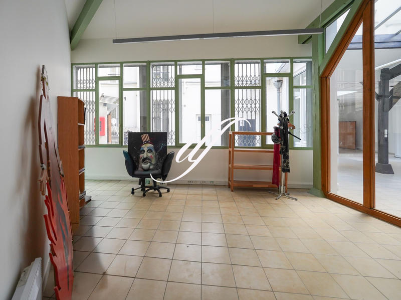 Local commercial - 330 m²