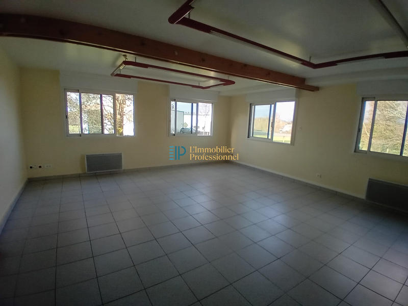 Bureau - 216 m² - 11 pièces