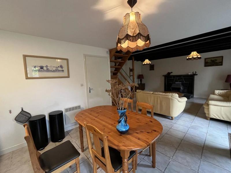 Propriété - 689 m²