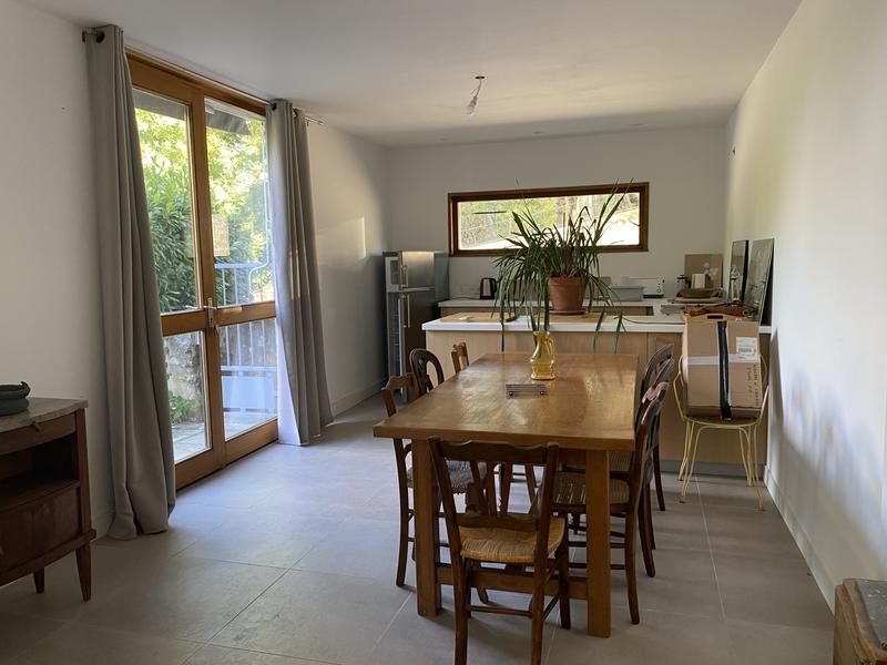 Maison contemporaine - 208 m² - 8 pièces