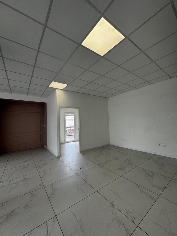 Local commercial - 100 m²