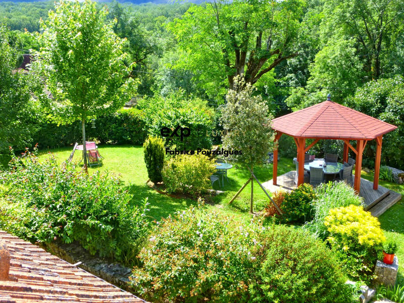 Maison - 315 m² - 8 pièces