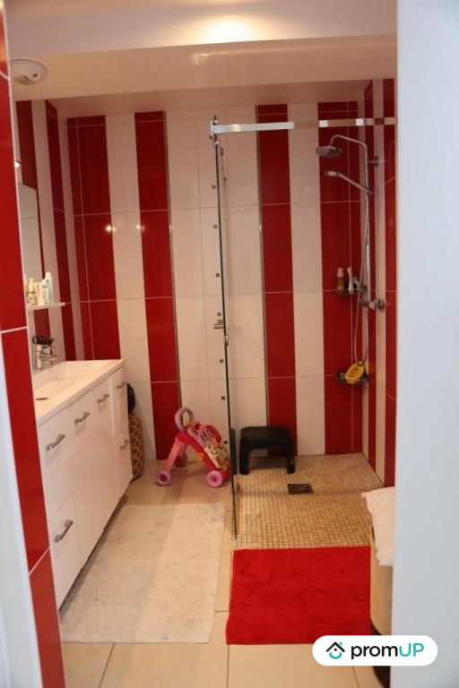 Maison contemporaine - 221 m² - 6 pièces