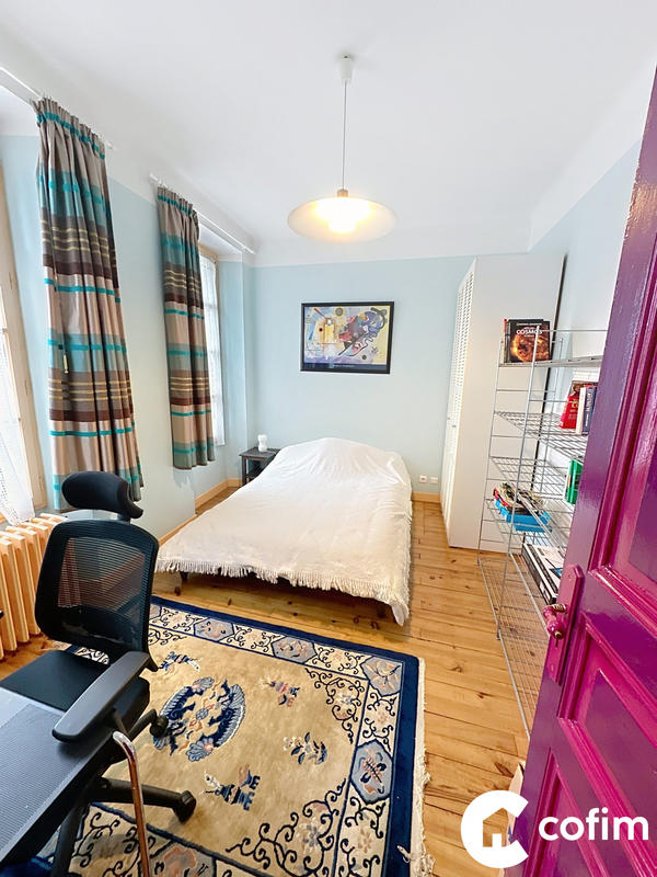 Maison - 175 m² - 10 pièces