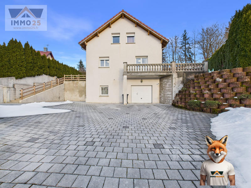 Maison - 153 m² - 8 pièces