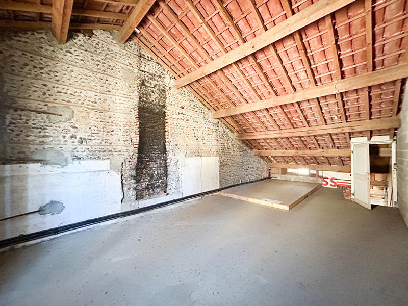 Immeuble - 7 pièces