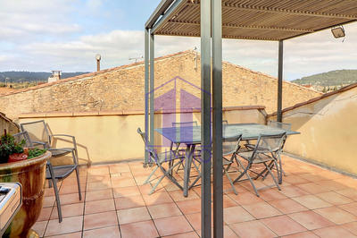 Maison - 230 m² - 10 pièces