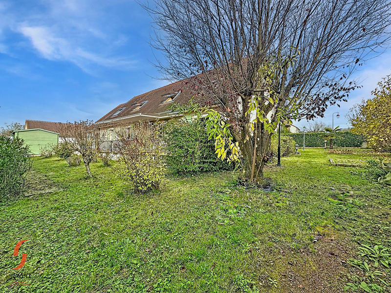 Maison - 196 m² - 5 pièces