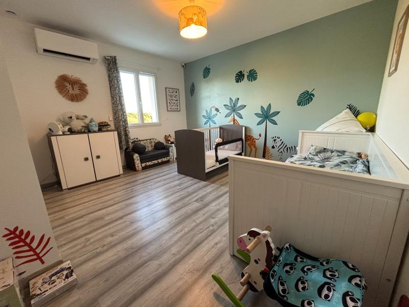 Pavillon - 180 m² - 6 pièces