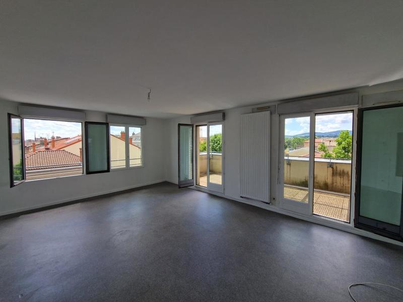 Appartement - 80 m² - 3 pièces