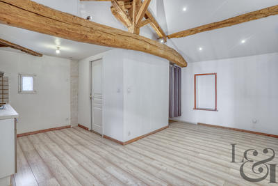 Maison - 304 m² - 16 pièces