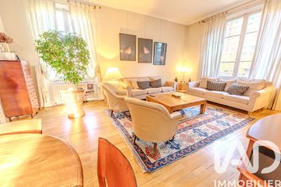 Maison - 147 m² - 6 pièces