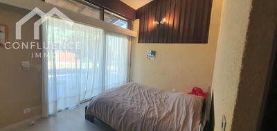 Maison - 200 m² - 7 pièces