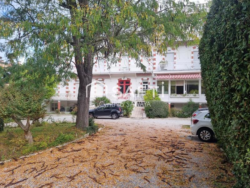 Appartement - 81 m² - 3 pièces