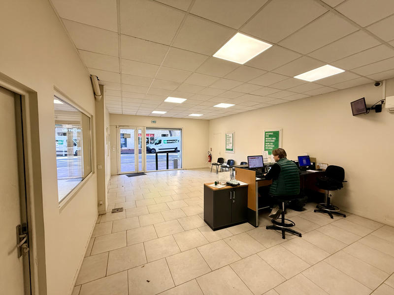 Local commercial - 186 m²