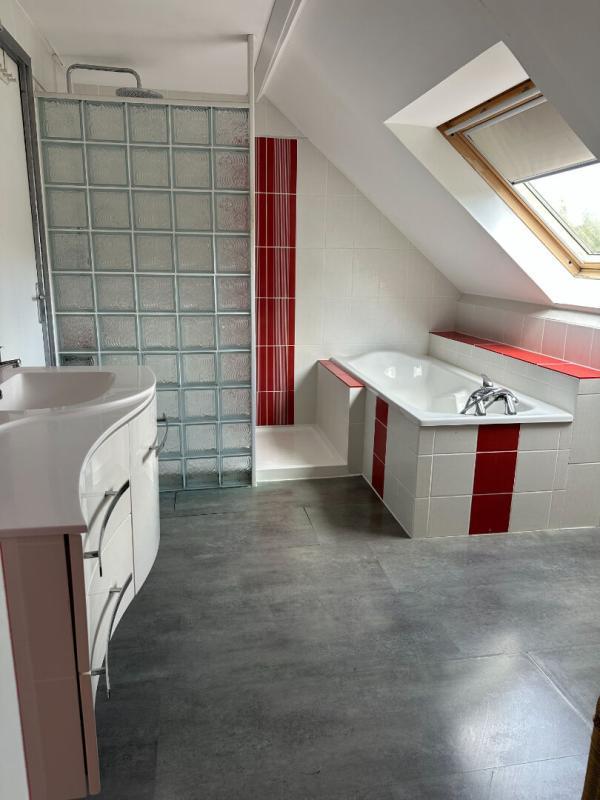 Maison - 175 m² - 8 pièces