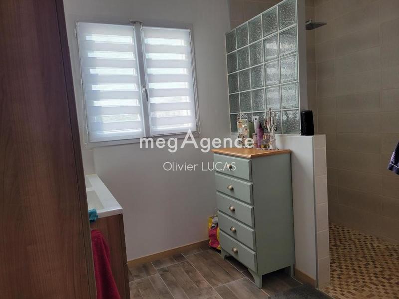 Maison - 225 m² - 8 pièces