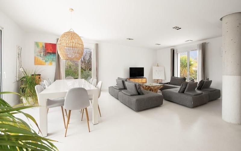 Villa - 245 m² - 8 pièces